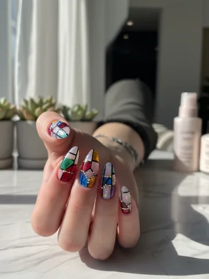 Beautiful Photo-real Salon Detailing Nails