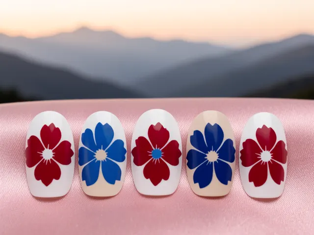 Nail art inspired by Raleigh, North Carolina